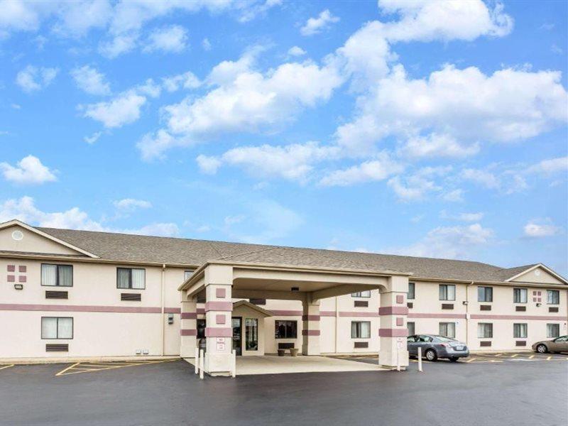 Super 8 By Wyndham Yorkville Ngoại thất bức ảnh